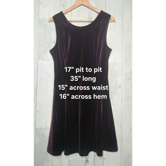 BCBGeneration Velvet Holiday Dress Burgundy Sz. L (J) - Picture 3 of 5